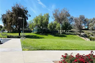 40166 Valeriana Ct, Temecula, CA 92591 - Photo 19