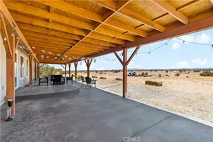 61375 Leslie Ln, Landers, CA 92285 - Photo 11