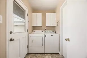 10061 Van Ruiten St, Bellflower, CA 90706 - Photo 11