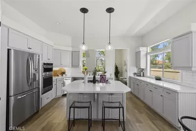 38027 Cherrywood Drive, Murrieta, CA 92562 - Photo 5