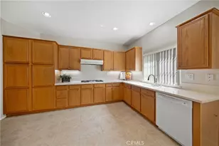 24177 Calle Artino, Murrieta, CA 92562 - Photo 11
