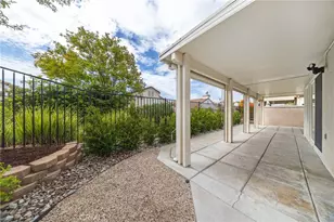 24177 Calle Artino, Murrieta, CA 92562 - Photo 31