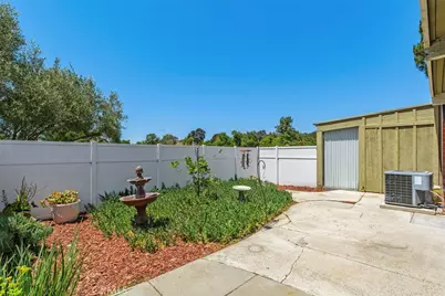 28518 Via Las Flores, Murrieta, CA 92563 - Photo 23