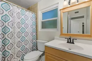 28518 Via Las Flores, Murrieta, CA 92563 - Photo 17