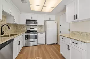 28518 Via Las Flores, Murrieta, CA 92563 - Photo 11