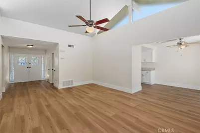 28518 Via Las Flores, Murrieta, CA 92563 - Photo 7