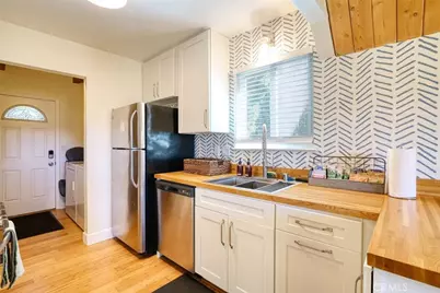 334 Weisshorn Drive, Crestline, CA 92325 - Photo 11