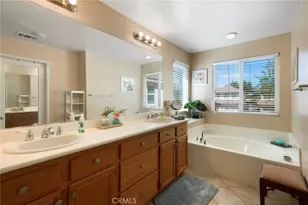 37241 Galileo Ln, Murrieta, CA 92563 - Photo 17