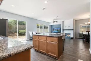 31363 McCartney Dr, Winchester, CA 92596 - Photo 9