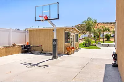 32797 Hayden, Menifee, CA 92584 - Photo 35