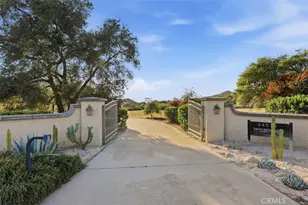 34575 Sycamore Springs, Hemet, CA 92544 - Photo 3
