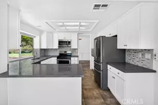 30946 Shaba Cir, Temecula, CA 92592 - Photo 9