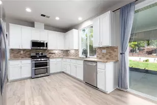 31826 Cypress View Ct, Menifee, CA 92584 - Photo 17