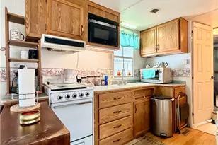 1295 S Cawston Ave, Hemet, CA 92545 - Photo 9