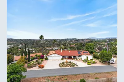 2466 Haas, Escondido, CA 92025 - Photo 5