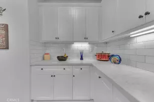 30897 Alister Ln, Winchester, CA 92596 - Photo 13