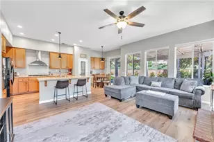 23476 Bending Oak Ct, Murrieta, CA 92562 - Photo 3