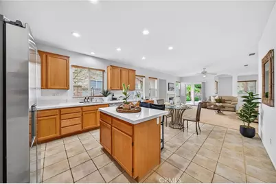 28502 Oasis View Cir, Menifee, CA 92584 - Photo 7