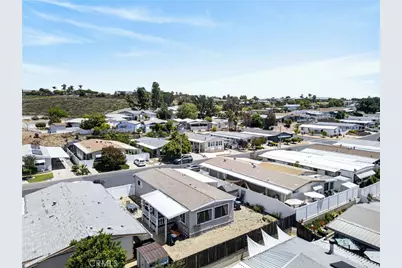 38077 Via Del Largo, Murrieta, CA 92563 - Photo 37