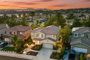 30600 Kentfield Dr, Murrieta, CA 92563 - Photo 5