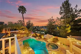 30600 Kentfield Dr, Murrieta, CA 92563 - Photo 9