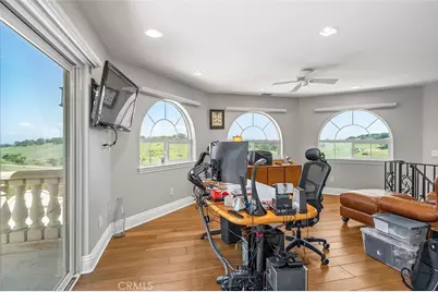 41653 Oak Trail Court, Murrieta, CA 92562 - Photo 35
