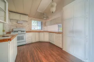 26151 Kentia Palm Dr, Homeland, CA 92548 - Photo 17