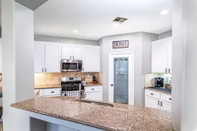 36854 Montfleury, Winchester, CA 92596 - Photo 11