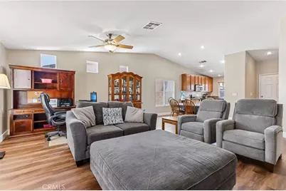 988 Roxanne, Hemet, CA 92543 - Photo 5