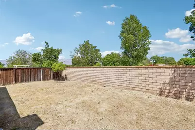 988 Roxanne, Hemet, CA 92543 - Photo 33