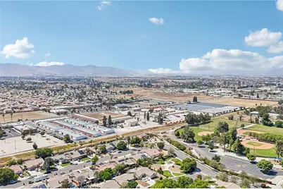 988 Roxanne, Hemet, CA 92543 - Photo 37