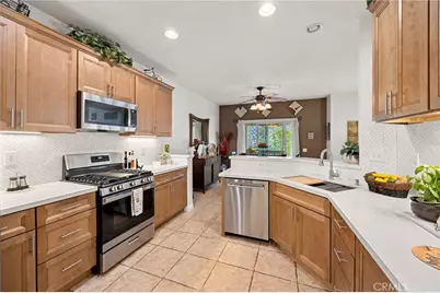 33433 Emerson Way #B, Temecula, CA 92592 - Photo 3