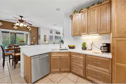33433 Emerson Way #B, Temecula, CA 92592 - Photo 3