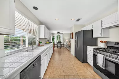 32046 Corte Montoya, Temecula, CA 92592 - Photo 9