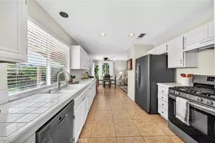32046 Corte Montoya, Temecula, CA 92592 - Photo 9