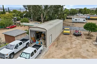2761 Redlands, Perris, CA 92571 - Photo 47