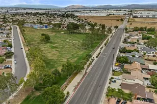 2761 Redlands, Perris, CA 92571 - Photo 73