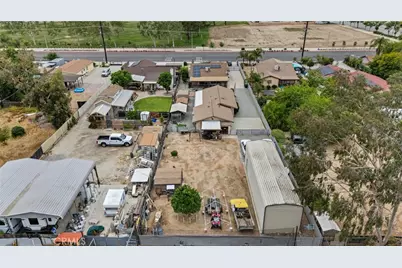 2761 Redlands, Perris, CA 92571 - Photo 63