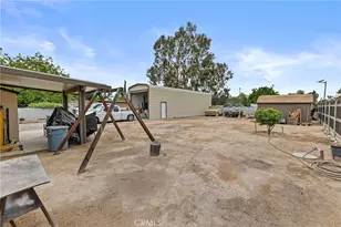 2761 Redlands, Perris, CA 92571 - Photo 41