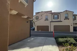 35876 Neala Ln, Murrieta, CA 92562 - Photo 3