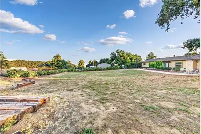 9312 Avenida Altura Bella, Cherry Valley, CA 92223 - Photo 75