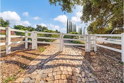9312 Avenida Altura Bella, Cherry Valley, CA 92223 - Photo 11