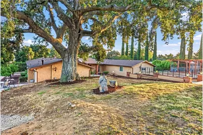 9312 Avenida Altura Bella, Cherry Valley, CA 92223 - Photo 11