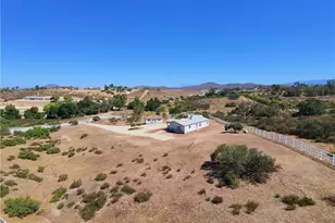 40705 Calle Vecina, Temecula, CA 92592 - Photo 3