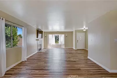 22196 Hoofbeat Way, Canyon Lake, CA 92587 - Photo 7