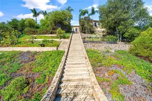 21128 Via Los Laureles, Murrieta, CA 92562 - Photo 53
