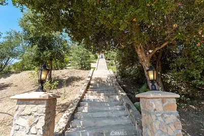 21128 Via Los Laureles, Murrieta, CA 92562 - Photo 49