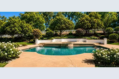 37626 Avenida La Cresta, Murrieta, CA 92562 - Photo 9