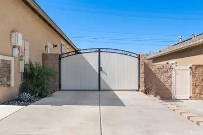 29100 Redwood, Menifee, CA 92584 - Photo 3