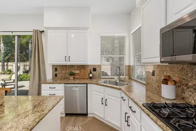 37672 Oxford Drive, Murrieta, CA 92562 - Photo 17